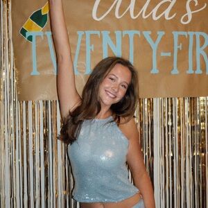 Meet your Posher, Ava